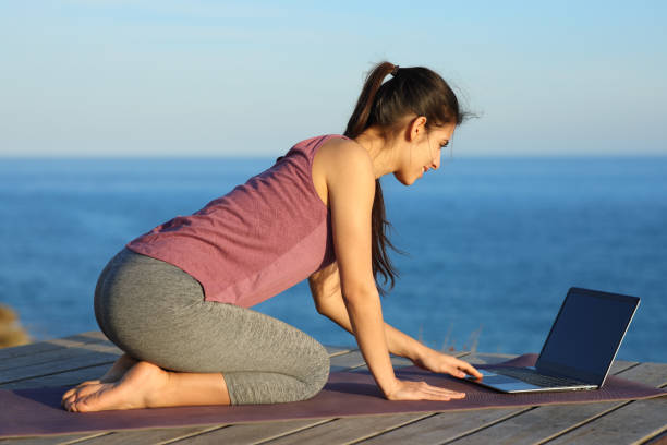 benefits of online yoga classes, balancedbrawn